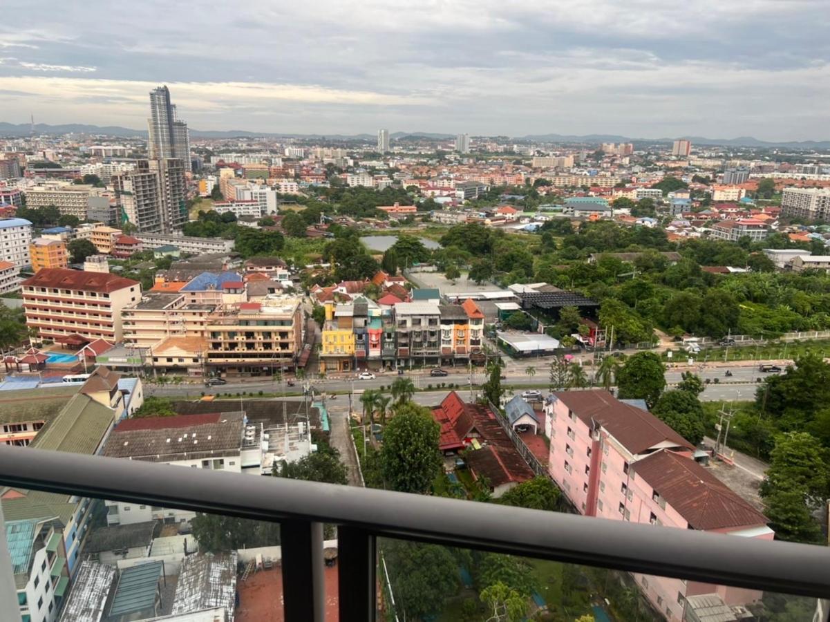 Unixx Condo Pattaya Near Walking Street Luaran gambar