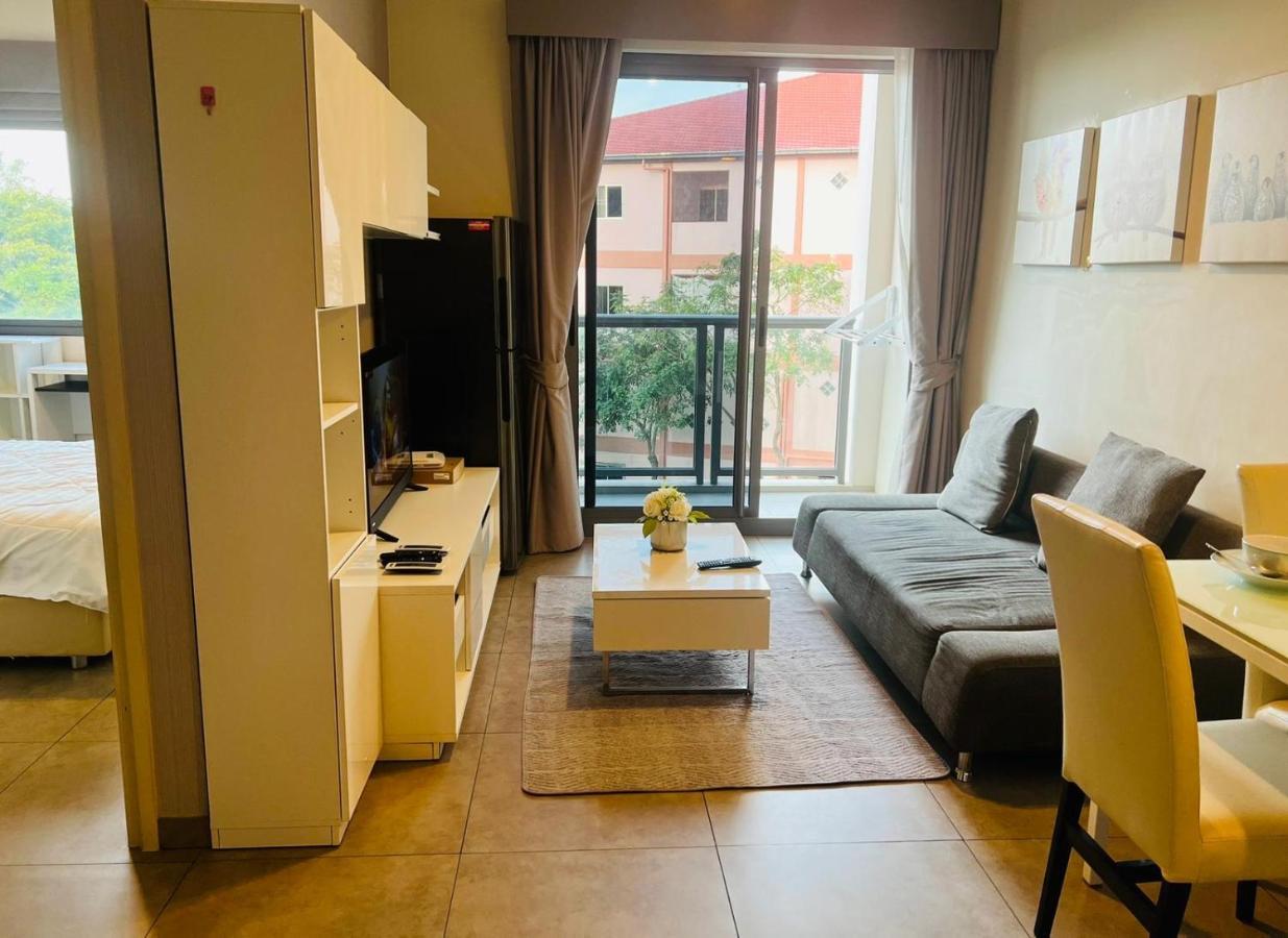 Unixx Condo Pattaya Near Walking Street Luaran gambar